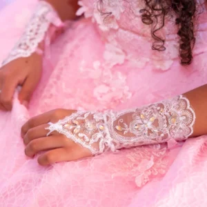 Lace Gloves & Arm Accessories
